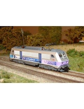 Locomotive BB 126163 SNCF En voyage époque VI