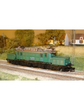 DB BR 194 green locomotive...